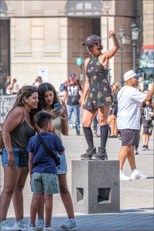 XT4H4094 2023 Paris LR ERWZ FB