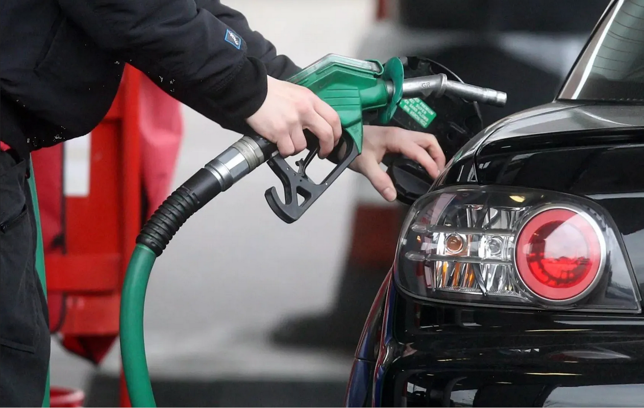 ¿Qué pasa cuando le pones diesel a un carro de gasolina?