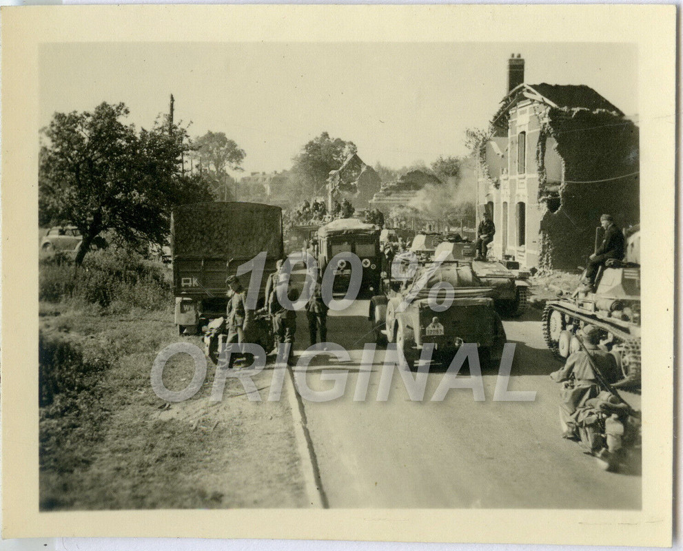 Breteil Frankreich Schützen Rgt 69 10. Panzer Div Panzer II Kennung Kradmeld