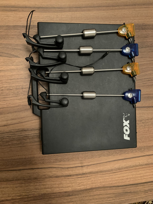 B988A4FE-6947-4DA8-9257-F5CC9C9FDE18