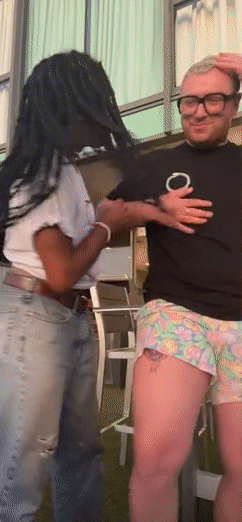 sam2.gif