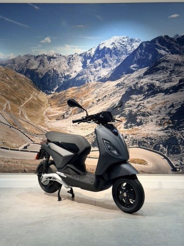 PIAGGIO PIAGGIO 1 ACTIVE 60KMH MY23 42AH SUNMIX