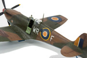 AVION - Spitfire LF Mk.IX, 40 Sqn. SAAF-Eduard, 1/48 Spit-saaf-02