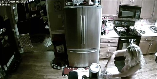 [Image: Voyeur23425114142.jpg]
