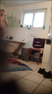 [Image: Voyeur32995142318.jpg]