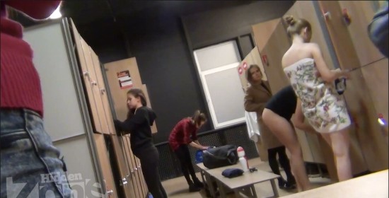 [Image: Voyeur23205104418.jpg]