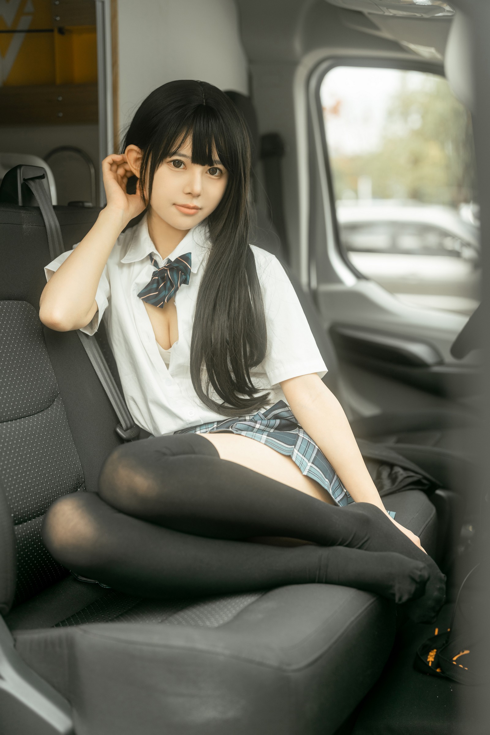 rua阮阮 房车 JK 校服 写真集｜户外校园风高清摄影（41P｜445MB）插图3