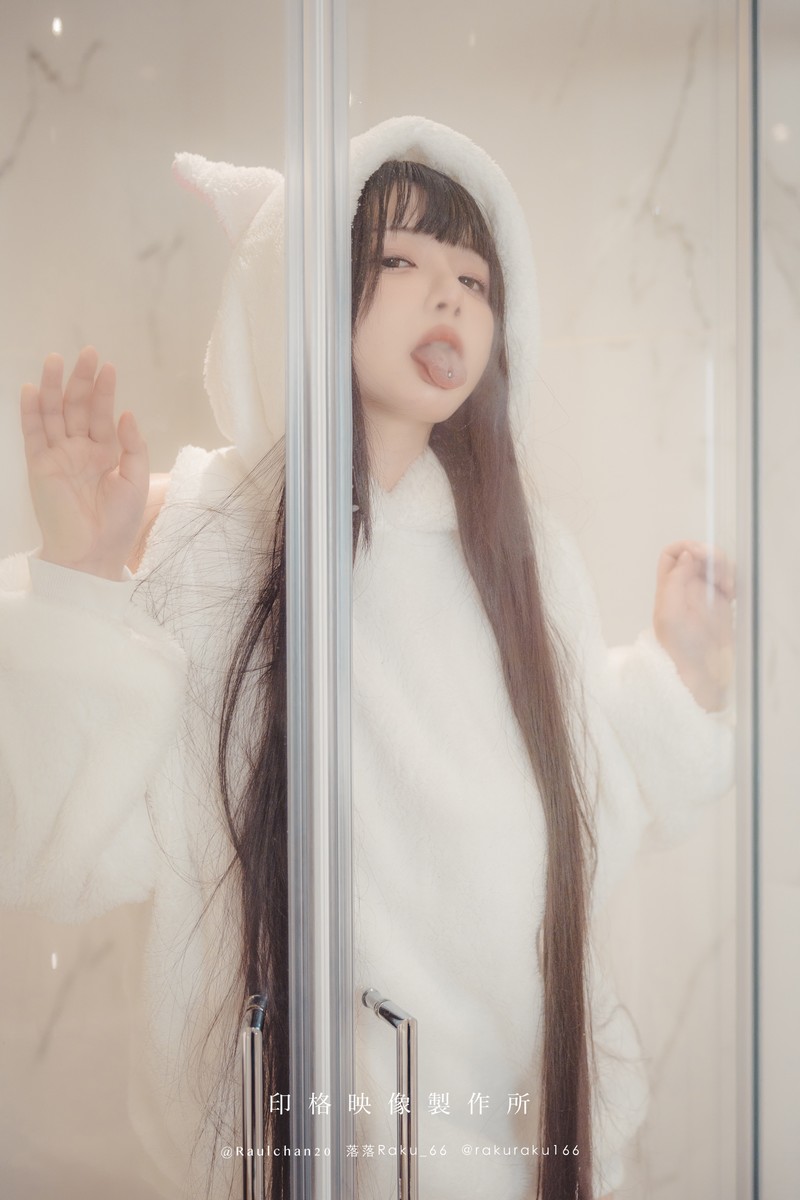 落落Raku 白衣猫咪 Kitten Cosplay 写真 44P插图1