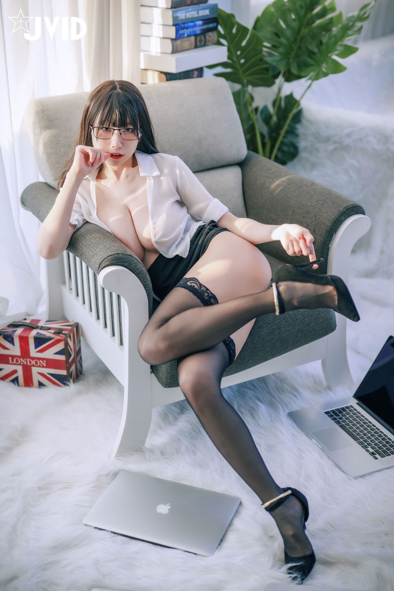 jvid 写真 《黎菲儿超完美女同事》86P，露肩装+短裙，回头率满分插图9