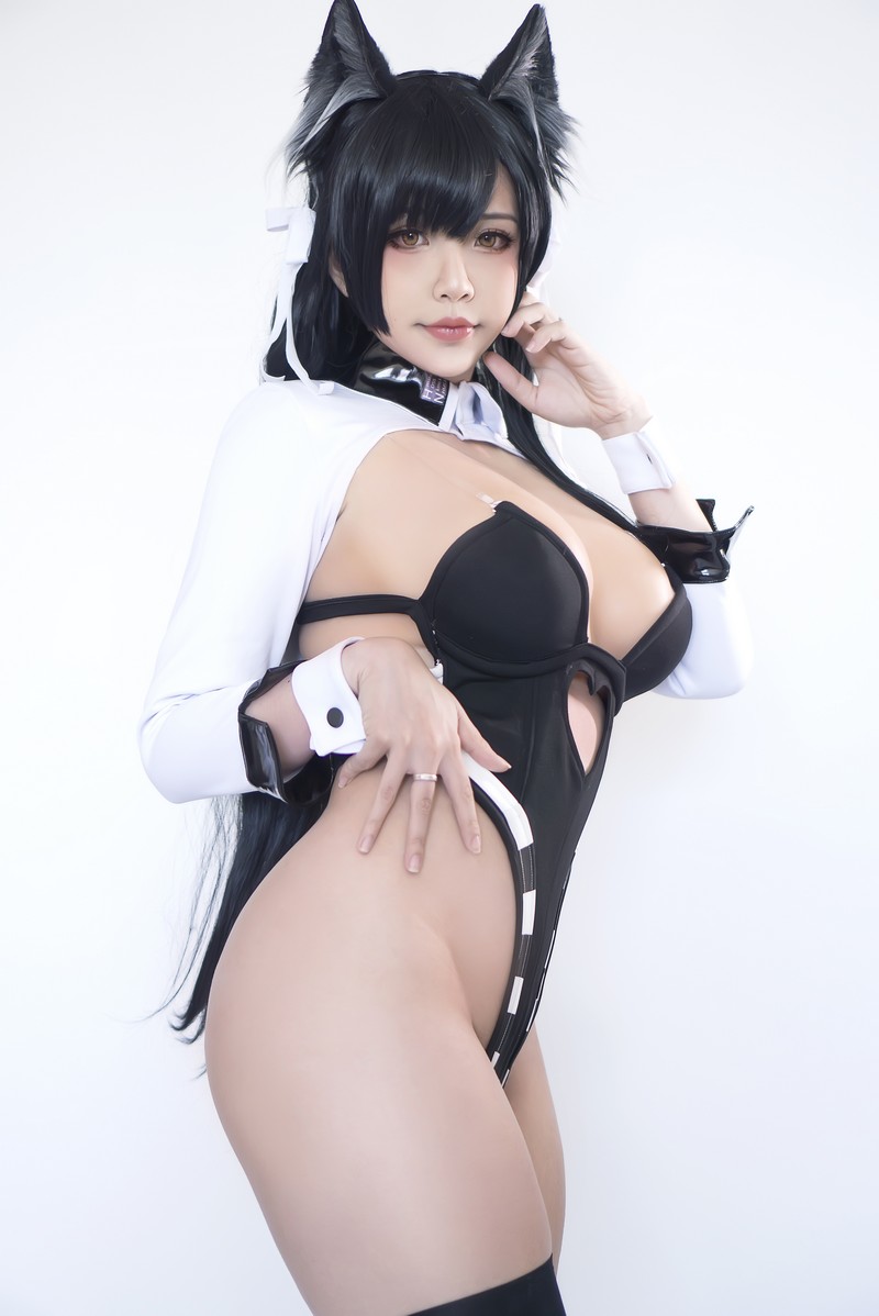 Hana Bunny 爱宕赛车女郎 Cosplay写真｜Azur Lane Atago Race Queen 高清图集[9P-24.1M]插图1