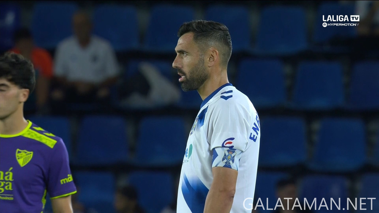 10-25_00-40-00_ES  M  LALIGA TV HYPERMOTION FHD_Tenerife vs Málaga.ts_snapshot_16.23.224