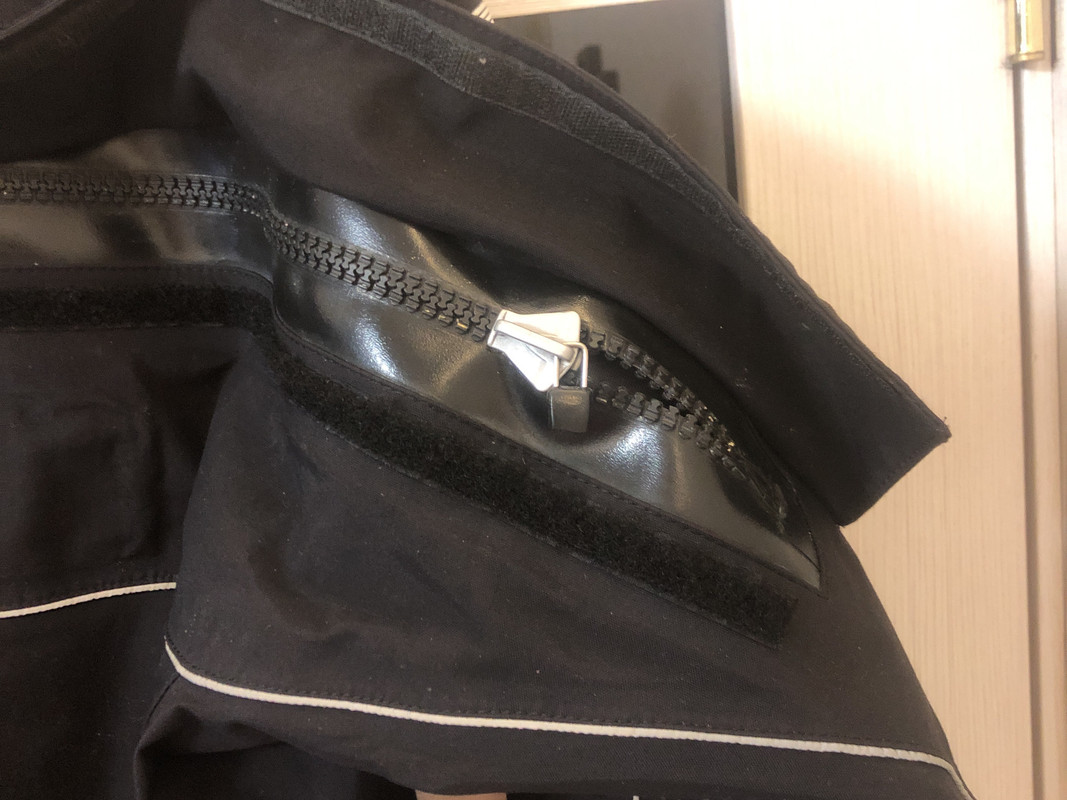 827413B8-6CAE-4ECA-88FD-9C8FDA1969D0