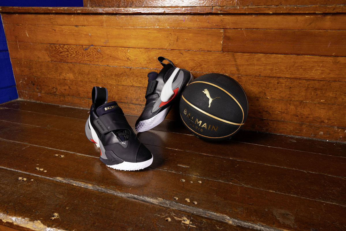 Balmain x Puma, la co-lab 2023 e le nuove Balmain Court Balmain x Puma, la co-lab 2023 e le nuove Balmain Court