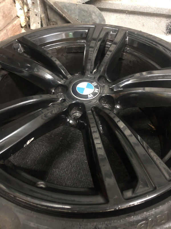 0EF00A90-CA4C-427B-B539-C9258F8FFC52