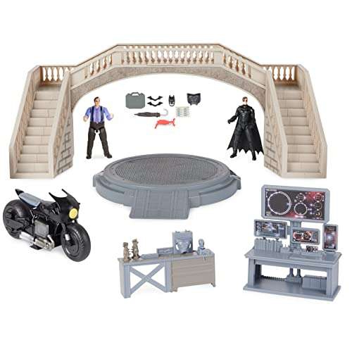 Amazon: BATMAN Set de Juego Baticiclo Coleccionable 90% de descuento y Baticueva con Figuras de accion y el Pingüino de 10 cm para niños 
