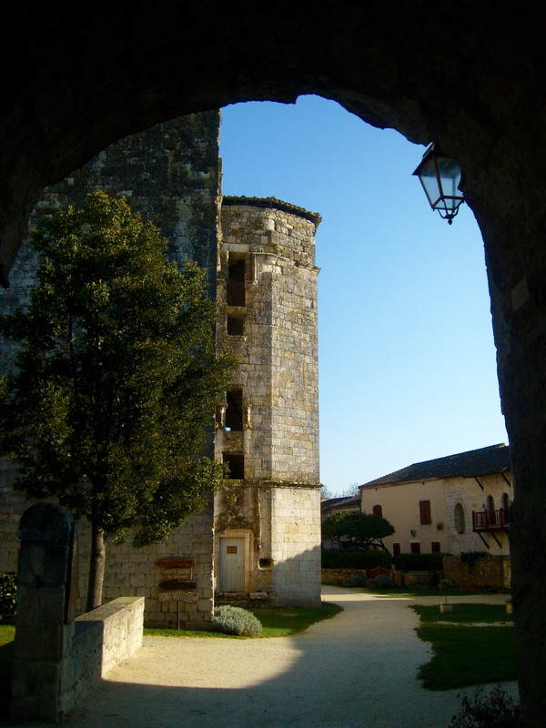 Larressingle, (Gers), Château