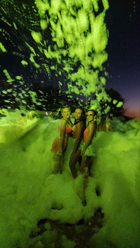 E8856635-9888-42B7-9571-2C46D3B44FE9