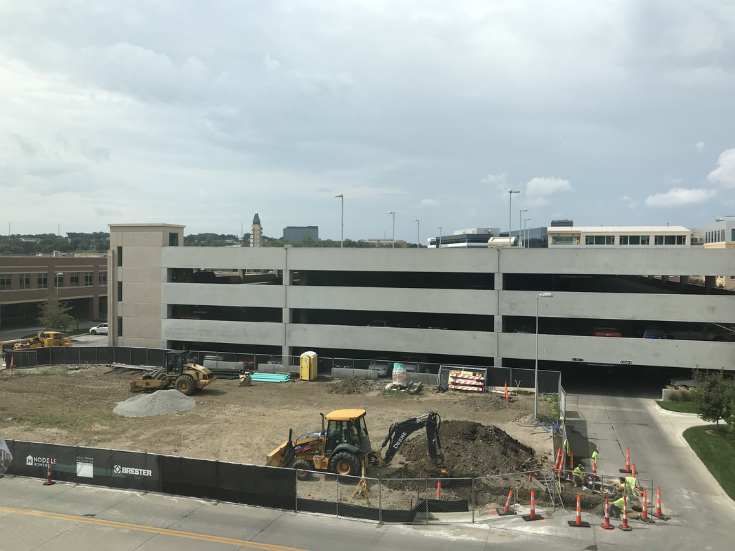 8AEB1D44-B8EB-4217-8060-503D77523C1E