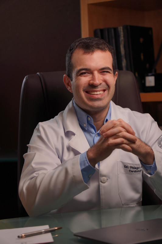 Dr. Thiago Mendonça Jayme - Especialista
