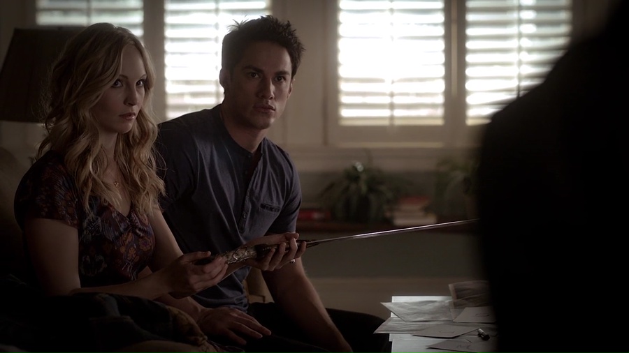 The Vampire Diaries (2012) Season 4 [English] BluRay 480p 720p ESub - Complete Screenshot