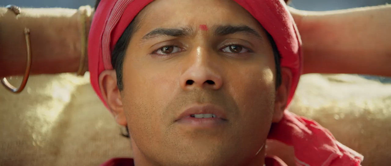 Coolie No. 1 2020 WebRip [Hindi] 480p 720p ESub Screenshot