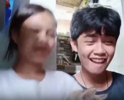 Disuruh Jaga Toko Malah Ngentod Sama Adek