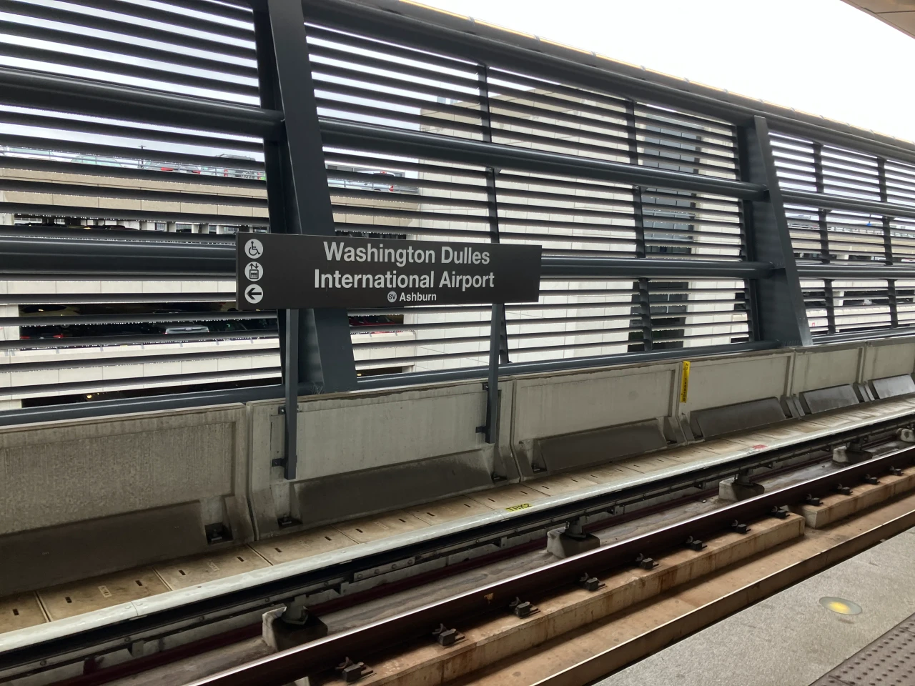 Silver Line arrival at Dulles