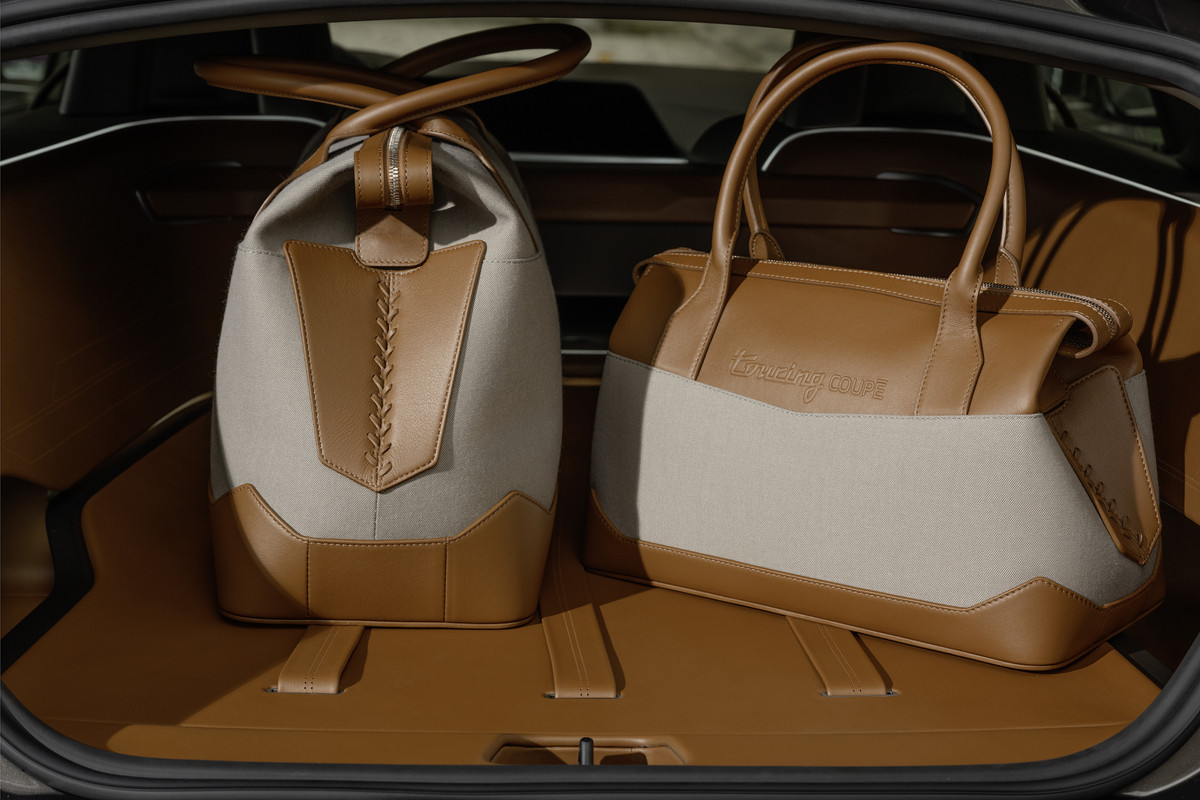 P90505549_highRes_bmw-concept-touring-