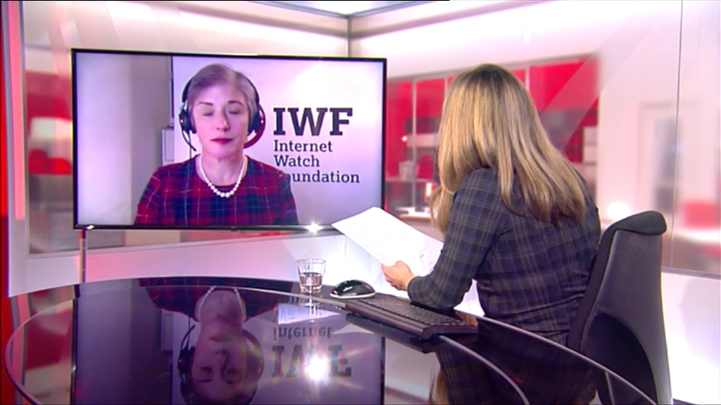 11.22 - 18.30.00 - This Is BBC One HD. Please switch over to BBC One.ts_snapshot_05.29.192