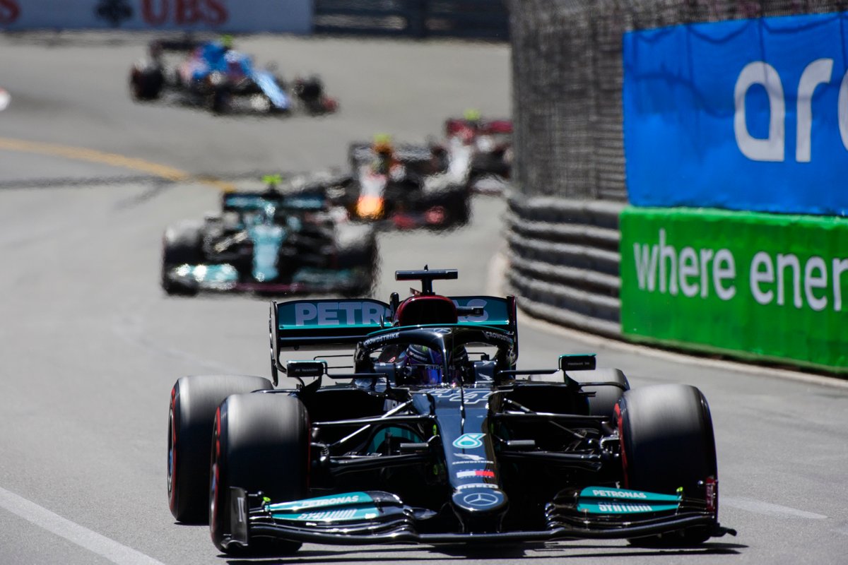 lewis-hamilton-mercedes-w12-1 (1)