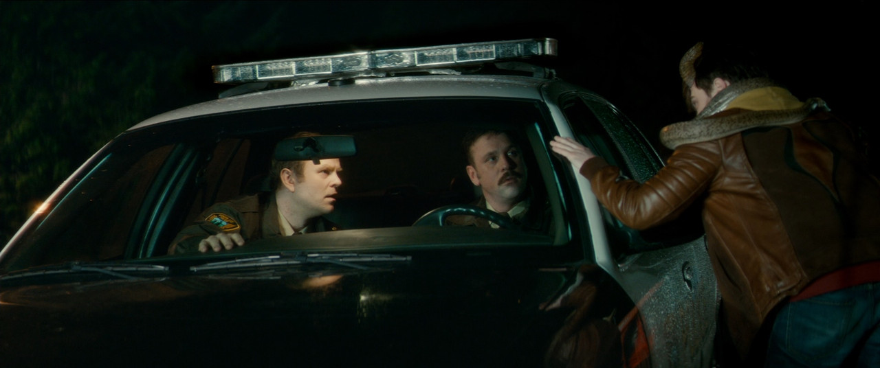 Horns (2013).mkv_snapshot_01.15.09_[2018.02.16_00.17.42]