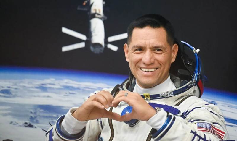 NASA perde contatti con l astronauta Frank Rubio