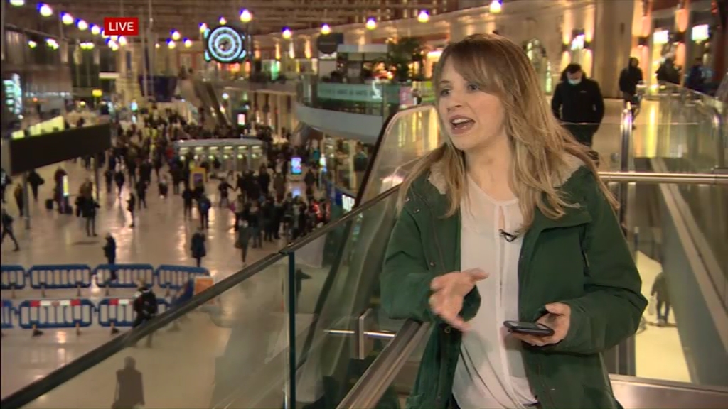 BBC London News_20220218_18301900.ts_snapshot_12.08.514