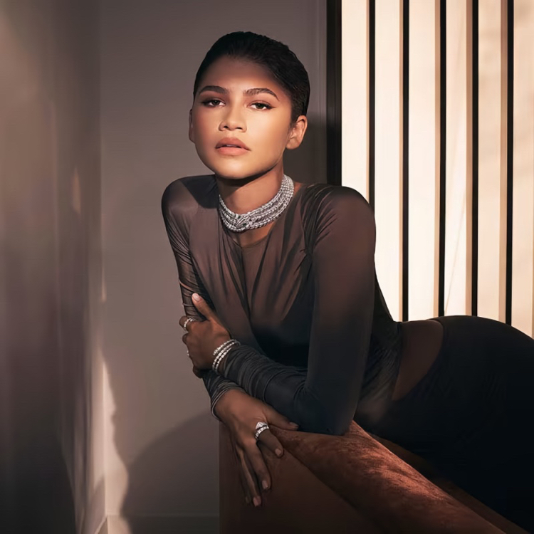 Zendaya volto della campagna Bulgari Serpenti 2023