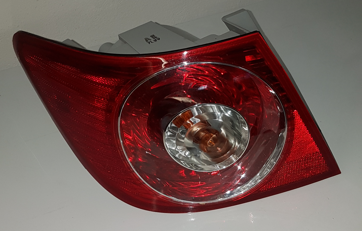 Rückleuchte Epica links 1