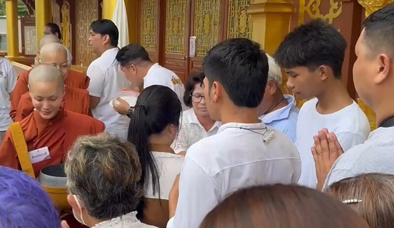 janiegiveaimtomonkfirst17687