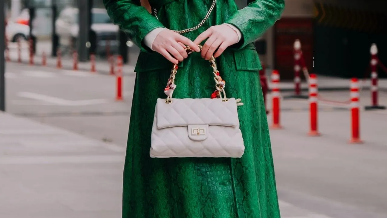 ¿Qué es la bolsa de abundancia y qué debes poner? Esto dice el Feng Shui