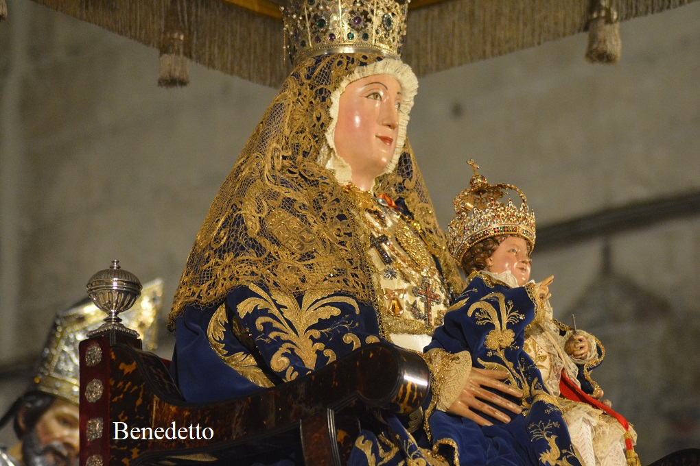 Asociación de Fieles "Virgen de los Reyes" Madre-de-los-Reyes