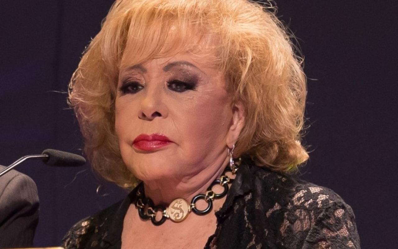 Silvia Pinal intentó salir del hospital donde se encuentra