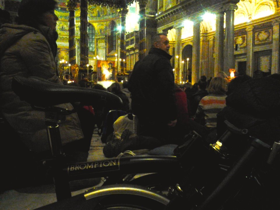 382846_452750238121674_1368638491_n