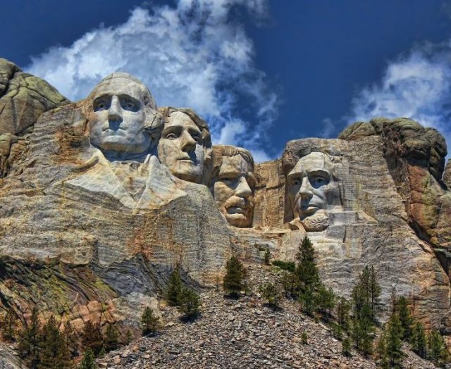 Famous-Landmarks-Distance-Looks-15