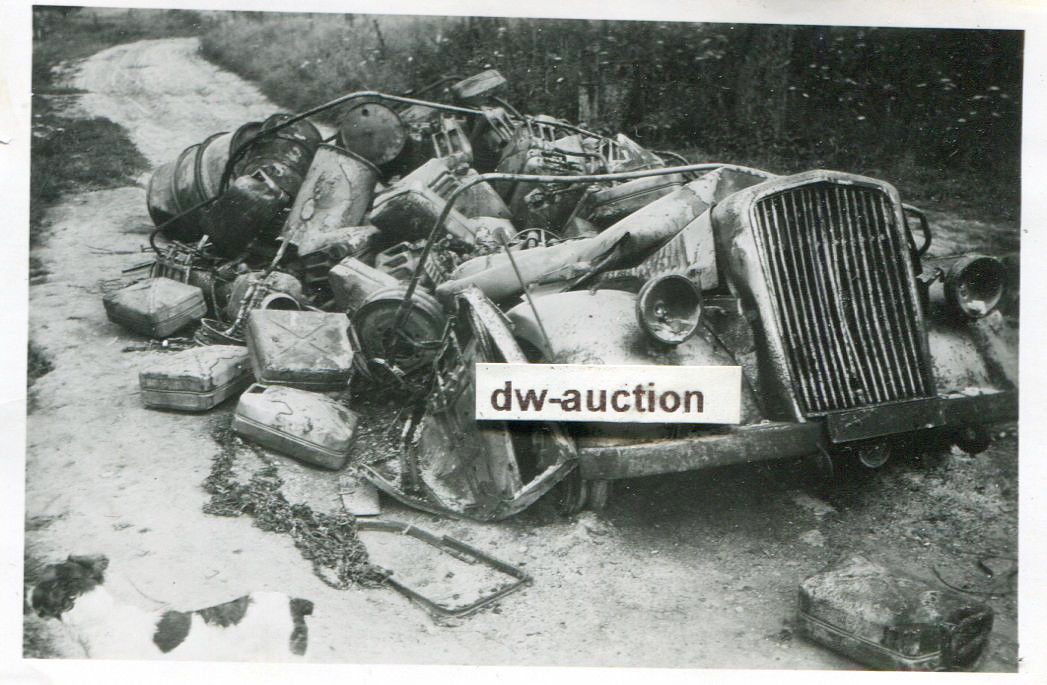 Frankreich , Fahrzeug Tankwagen zerstört in Aira