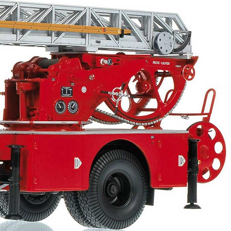 1:18 Minichamps Mercedes-Benz L6600 Areal Ladder DL30 1:18 Minichamps Mercedes-Benz L6600 Areal Ladder DL30