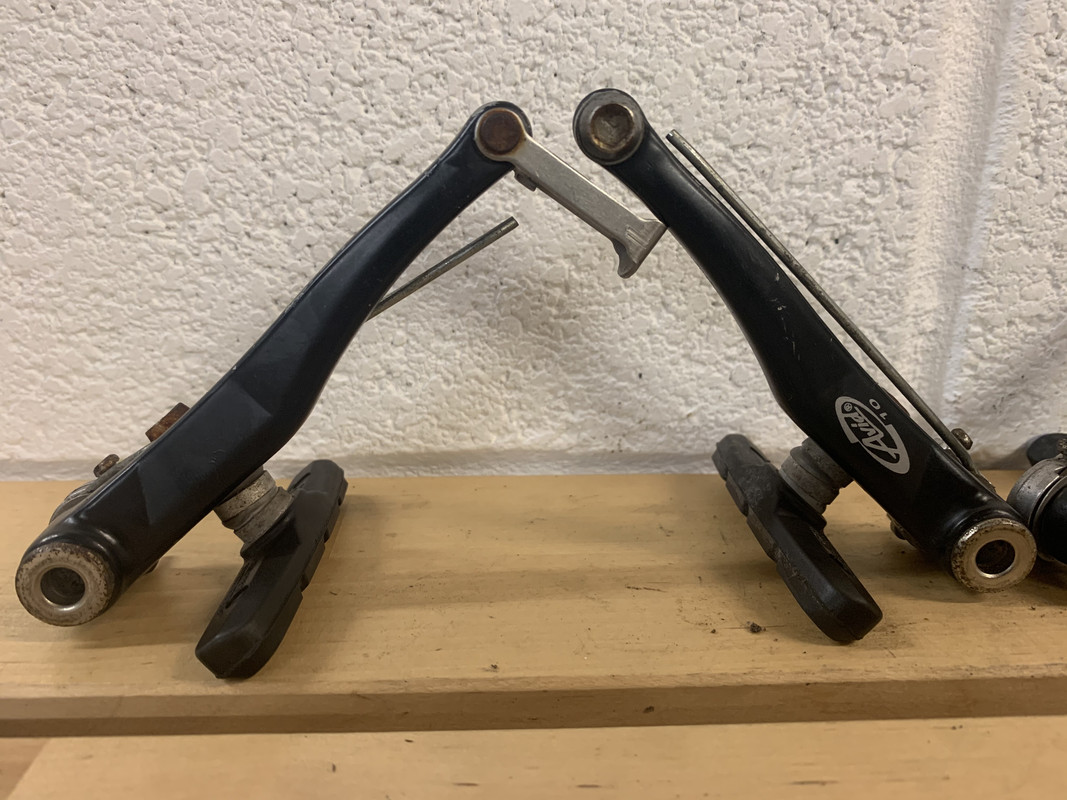 60ED5429-7C67-42F4-8677-D81BFA59FD29