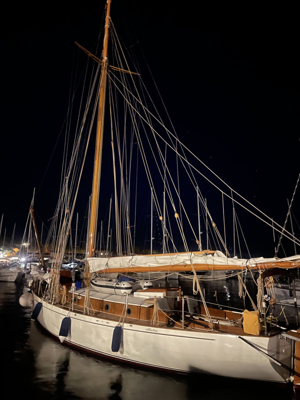 811BF412-8FD0-4DE3-A015-7631F728AE57