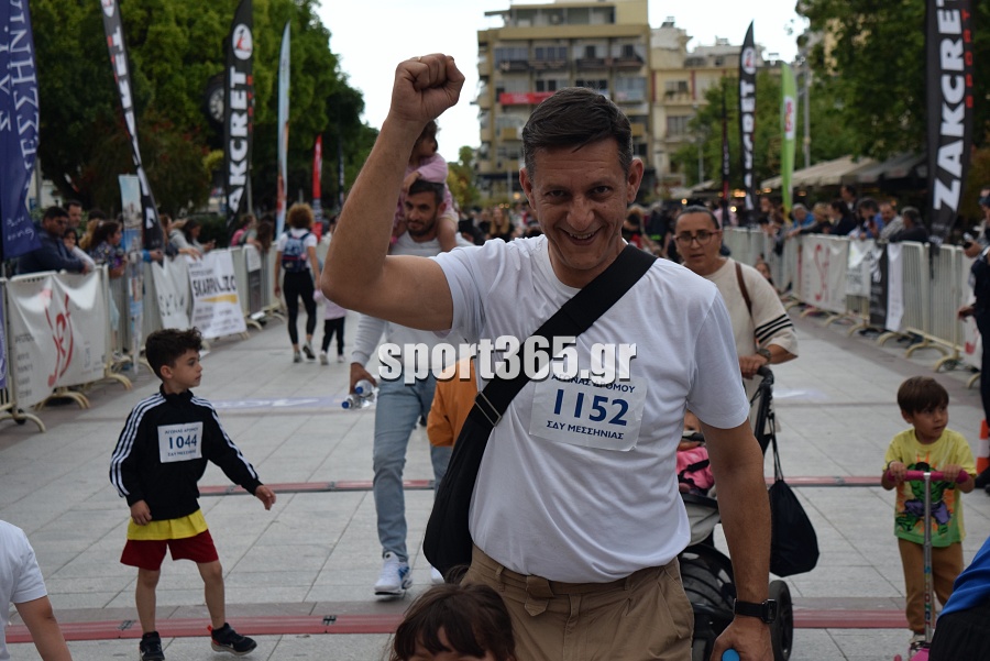 , 23&omicron;&sigmaf; &Alpha;&gamma;ώ&nu;&alpha;&sigmaf; &Delta;&rho;ό&mu;&omicron;&upsilon; &Kappa;&alpha;&lambda;&alpha;&mu;ά&tau;&alpha;&sigmaf;: &Mu;&iota;&alpha; &pi;&omicron;&lambda;ύ&chi;&rho;&omega;&mu;&eta; &gamma;&iota;&omicron;&rho;&tau;ή &alpha;&theta;&lambda;&eta;&tau;&iota;&sigma;&mu;&omicron;ύ &mu;&epsilon; &pi;&rho;&omega;&tau;&iota;έ&sigmaf; &Mu;&pi;&omicron;&upsilon;&rho;ί&kappa;&alpha; &kappa;&alpha;&iota; &Zeta;&omicron;&sigma;&kappa;ί&nu; (&phi;&omega;&tau;&omicron;&gamma;&rho;&alpha;&phi;ί&epsilon;&sigmaf; &kappa;&alpha;&iota; &beta;ί&nu;&tau;&epsilon;&omicron;)