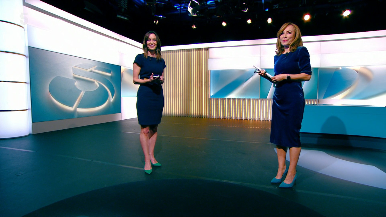 5 News at 5_20211201_17001800.ts_snapshot_00.44.30.492