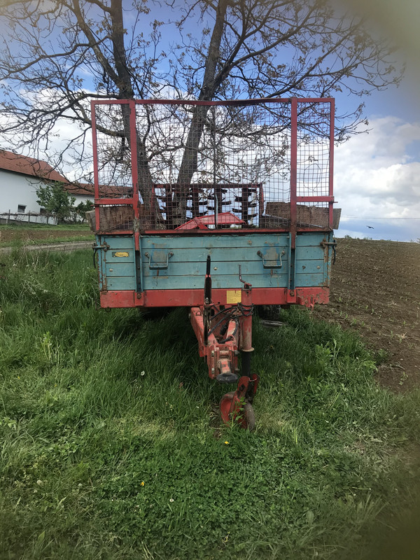 F27D354C-11C3-4283-ABA5-CAAF8A10EE81