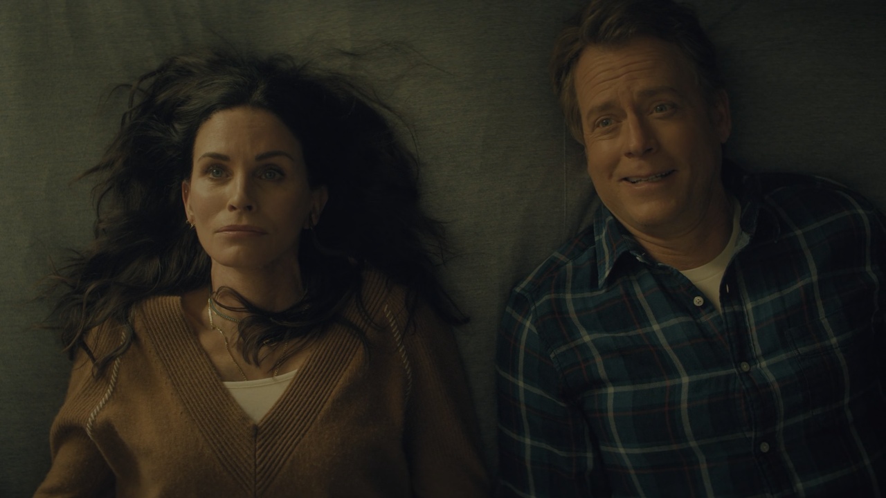 Shining Vale (2022) S01E01 Chapter One Welcome to Casa De Phelps (1080p AMZN WEB-DL x265 10bit EAC3 