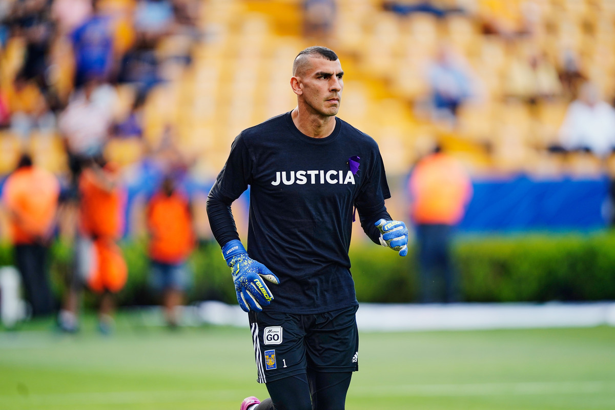 Clubes mexicanos claman justicia ante el feminicidio de Debanhi Escobar